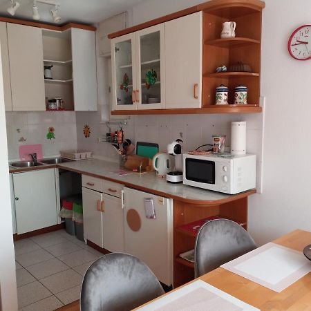 Lovely 2-Bedroom Appartment With Free Parking Dobrova Zewnętrze zdjęcie