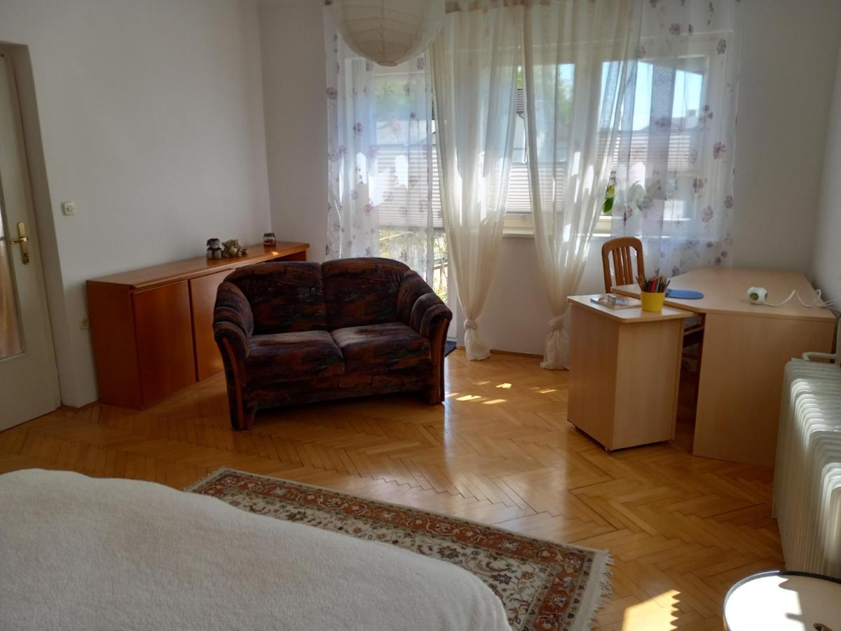 Lovely 2-Bedroom Appartment With Free Parking Dobrova Zewnętrze zdjęcie