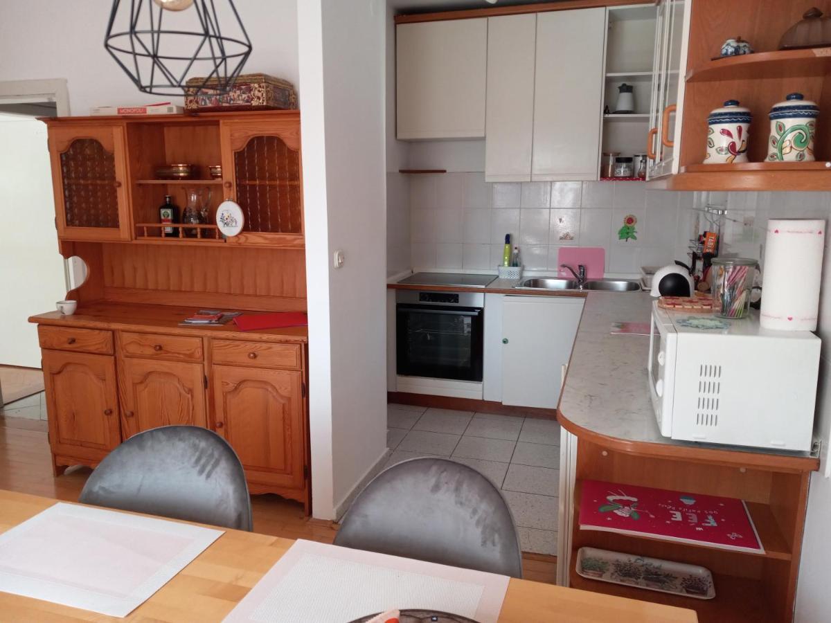 Lovely 2-Bedroom Appartment With Free Parking Dobrova Zewnętrze zdjęcie